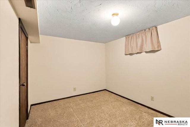 1541 Fairfield Street, Lincoln, NE 68521