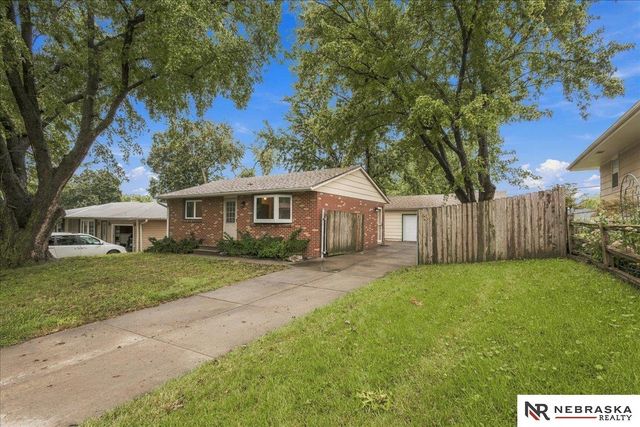 1541 Fairfield Street, Lincoln, NE 68521