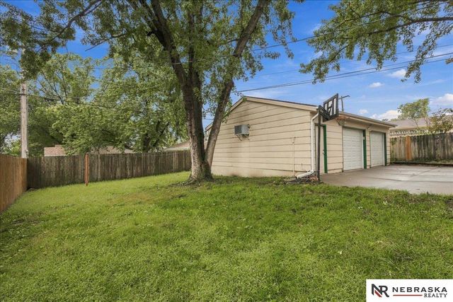1541 Fairfield Street, Lincoln, NE 68521