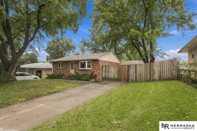 1541 Fairfield Street, Lincoln, NE 68521