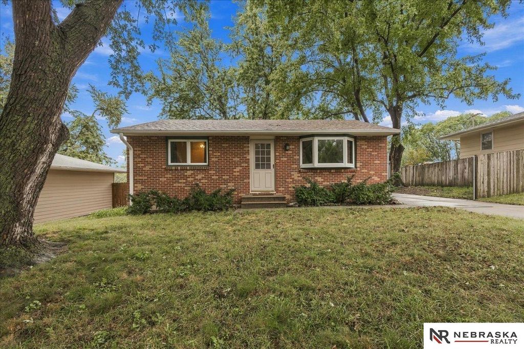 1541 Fairfield Street, Lincoln, NE 68521