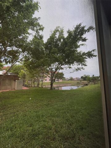 9141 Sunrise Lakes Boulevard 115, Sunrise, FL 33322
