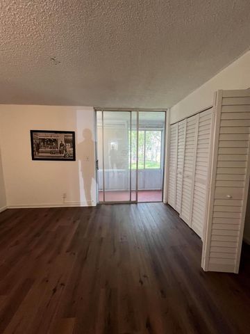 9141 Sunrise Lakes Boulevard 115, Sunrise, FL 33322