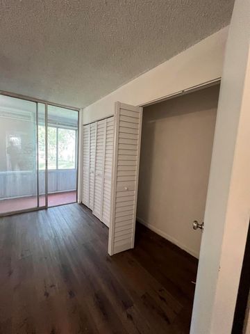 9141 Sunrise Lakes Boulevard 115, Sunrise, FL 33322