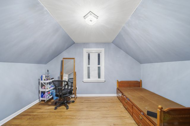 105 E Knox Street, Morrison, IL 61270