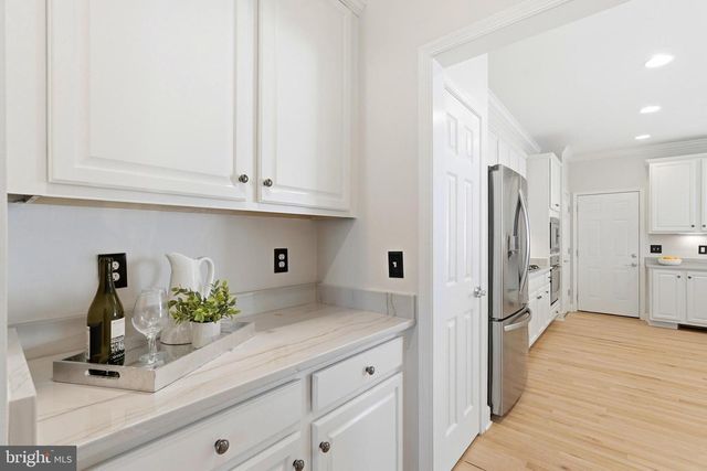 20783 RED CEDAR DR, Leesburg, VA 20175