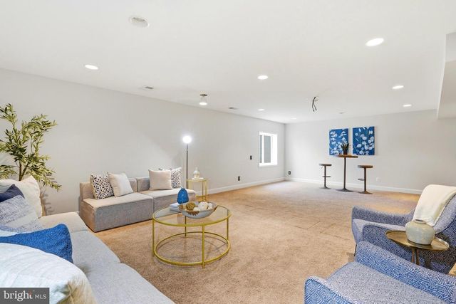 20783 RED CEDAR DR, Leesburg, VA 20175