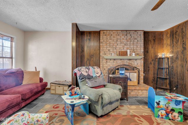 608 CENTENNIAL Drive, El Paso, TX 79912