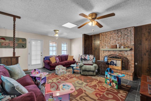 608 CENTENNIAL Drive, El Paso, TX 79912