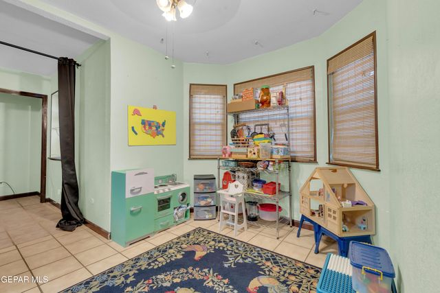 608 CENTENNIAL Drive, El Paso, TX 79912