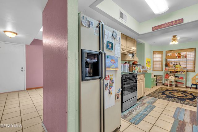 608 CENTENNIAL Drive, El Paso, TX 79912