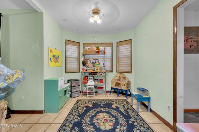 608 CENTENNIAL Drive, El Paso, TX 79912