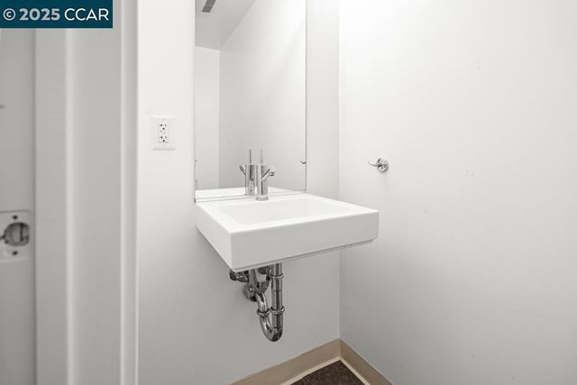 1201 Pine St 130, Oakland, CA 94607