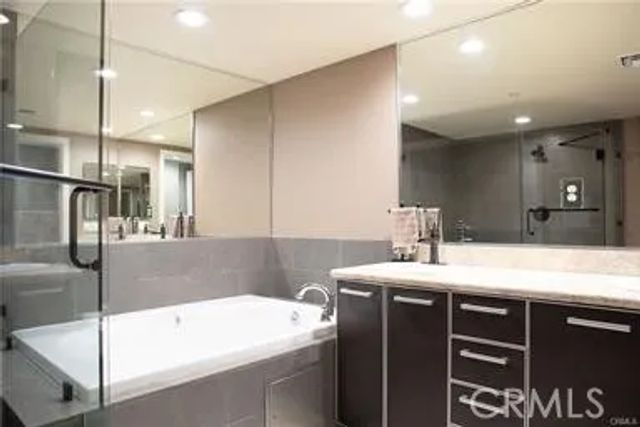 1353 N Fuller Avenue 103, Los Angeles, CA 90046