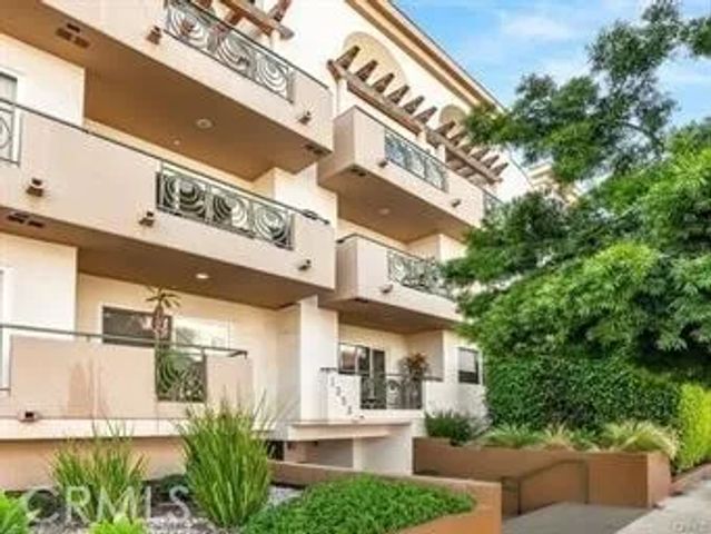 1353 N Fuller Avenue 103, Los Angeles, CA 90046