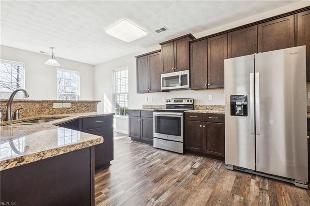 5236 Moreland ST, Suffolk, VA 23435