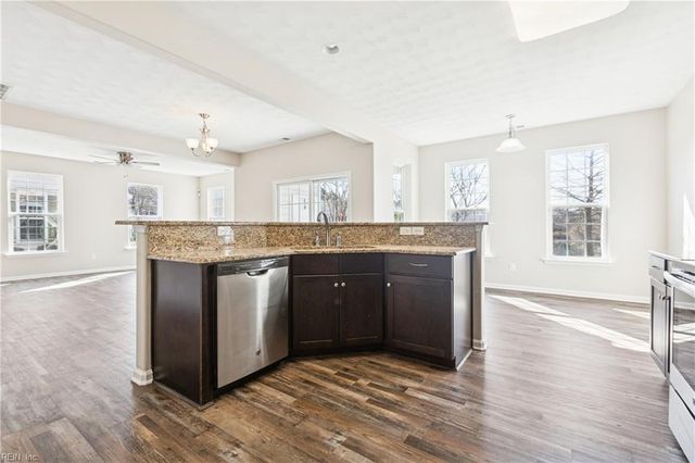 5236 Moreland ST, Suffolk, VA 23435