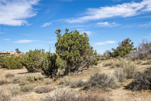 9486 Carmelita Circle, Yucca Valley, CA 92284