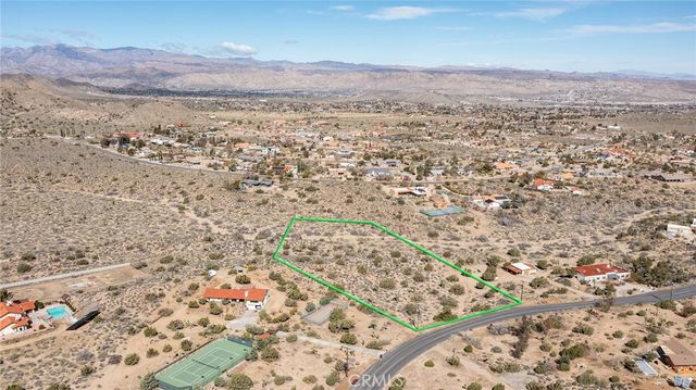 9486 Carmelita Circle, Yucca Valley, CA 92284