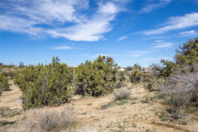 9486 Carmelita Circle, Yucca Valley, CA 92284