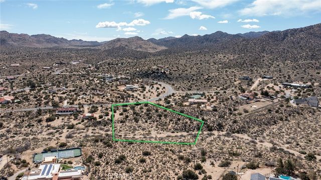 9486 Carmelita Circle, Yucca Valley, CA 92284