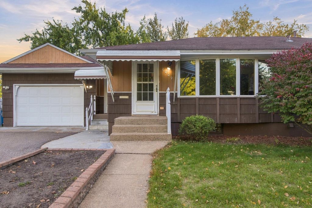 6009 2nd Street NE, Fridley, MN 55432 — exterior