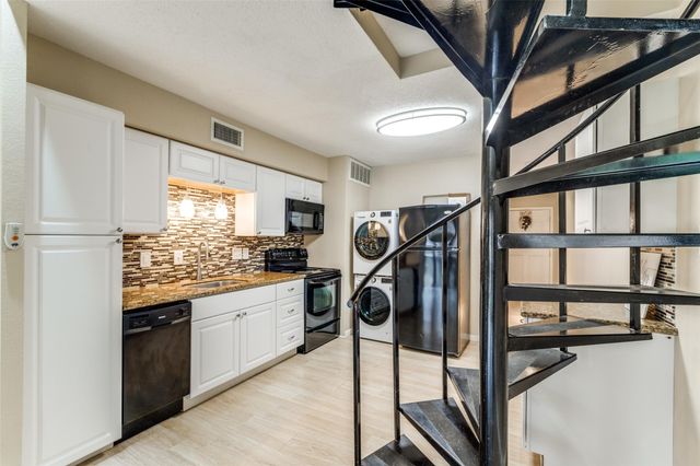 12900 Walden Road 104A, Montgomery, TX 77356