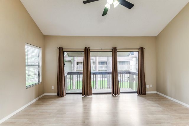12900 Walden Road 104A, Montgomery, TX 77356