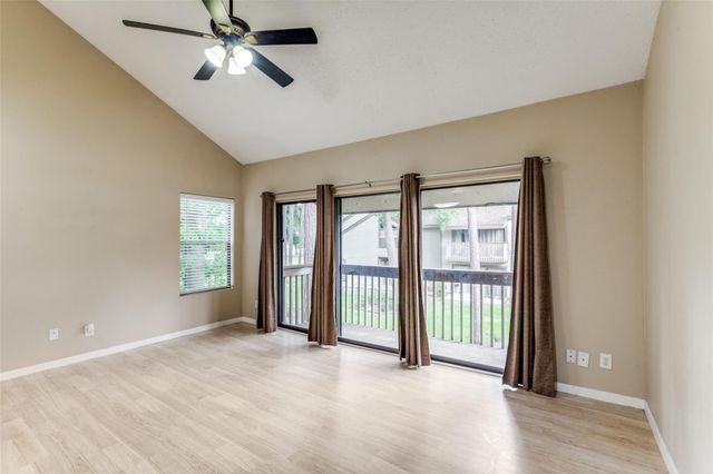 12900 Walden Road 104A, Montgomery, TX 77356