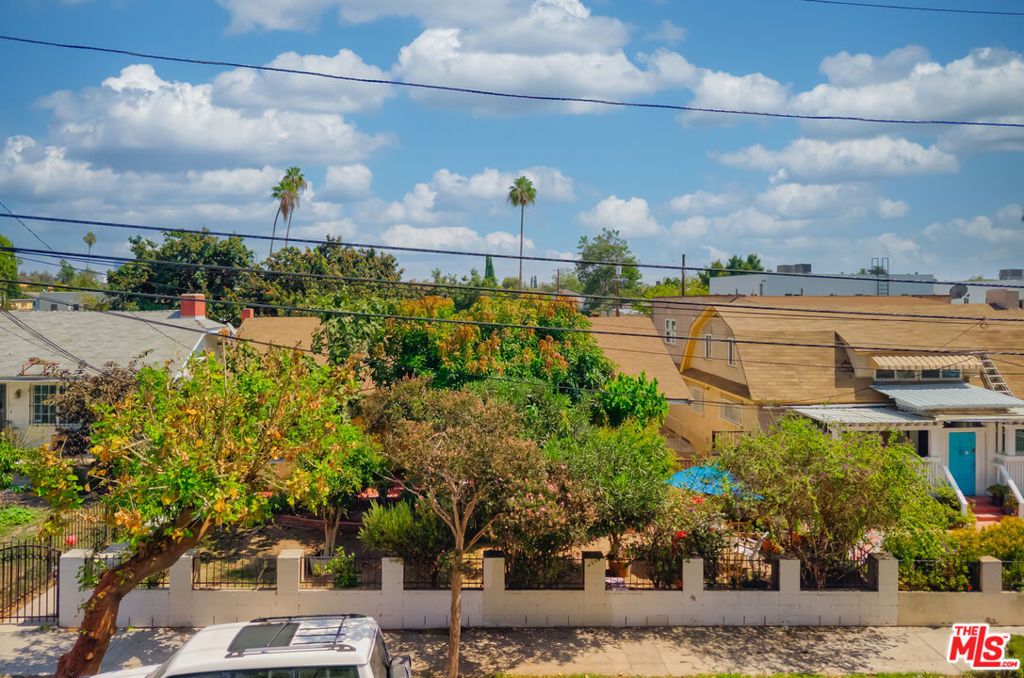2304 S La Salle Avenue, Los Angeles, CA 90018 — photo 2