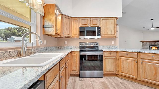 10502 LAKE HILL DRIVE, Clermont, FL 34711