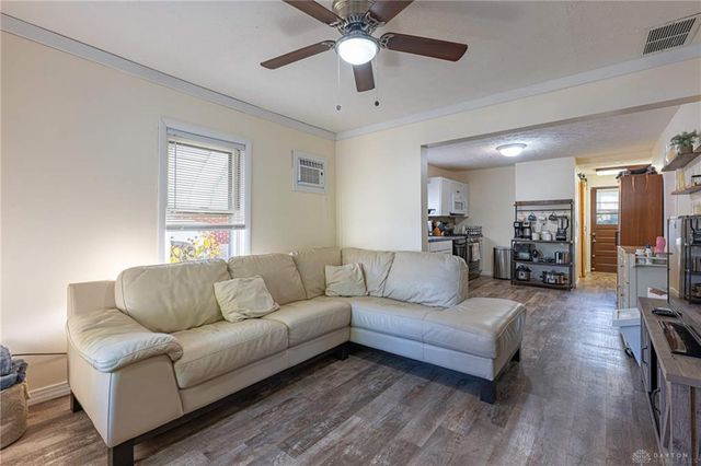 2721 Cadillac Street, Moraine, OH 45439