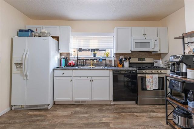 2721 Cadillac Street, Moraine, OH 45439