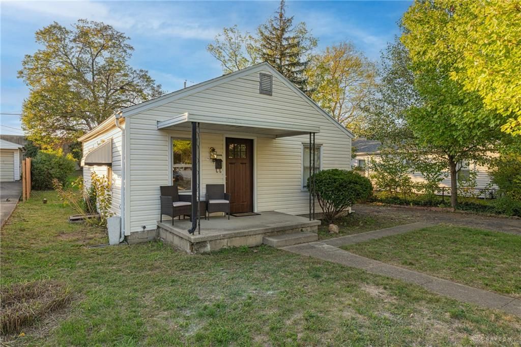 2721 Cadillac Street, Moraine, OH 45439