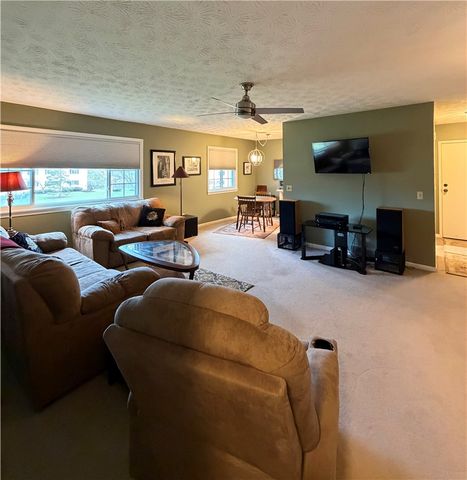 26 Colonial Parkway H, Pittsford, NY 14534