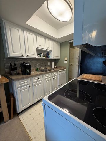 26 Colonial Parkway H, Pittsford, NY 14534