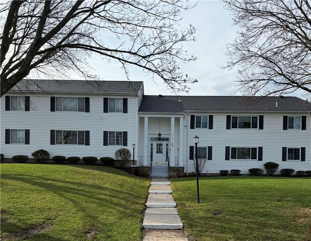 26 Colonial Parkway H, Pittsford, NY 14534
