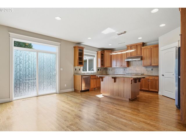 13874 Sw HALCYON Ter, Portland, OR 97223