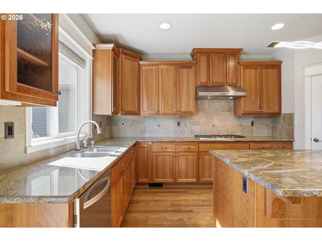 13874 Sw HALCYON Ter, Portland, OR 97223
