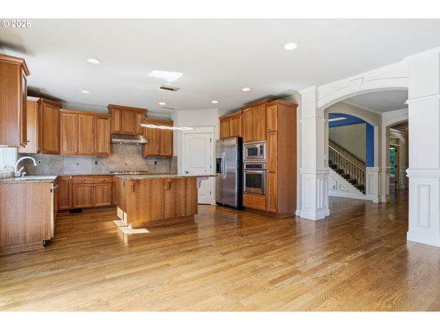 13874 Sw HALCYON Ter, Portland, OR 97223