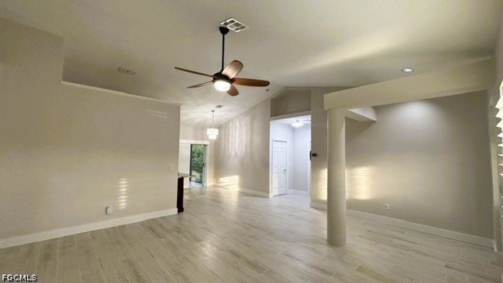 Image 2 of property listing at 2205 SE 18th AVE, Cape Coral, FL 33990
