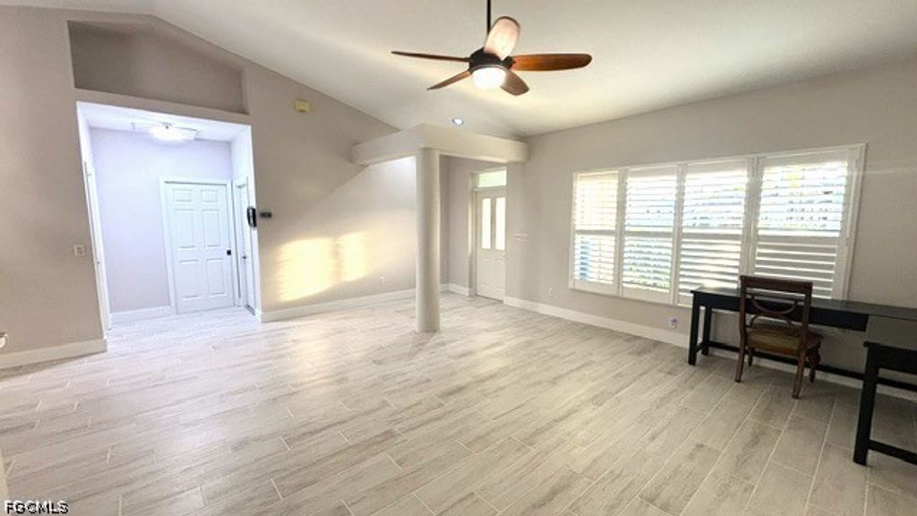 Image 3 of property listing at 2205 SE 18th AVE, Cape Coral, FL 33990