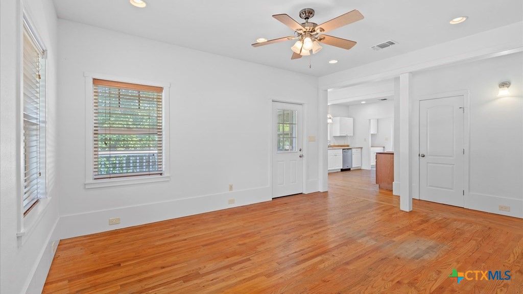 Image 2 of property listing at 633 Academy Street, Blanco, TX 78606