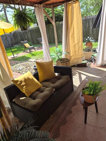 10711 Kirkside Drive, Houston, TX 77096