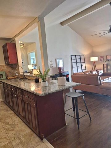 10711 Kirkside Drive, Houston, TX 77096