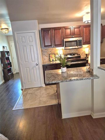 10711 Kirkside Drive, Houston, TX 77096