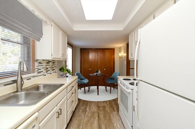 606 Eagle Crest Drive, Brownsburg, IN 46112