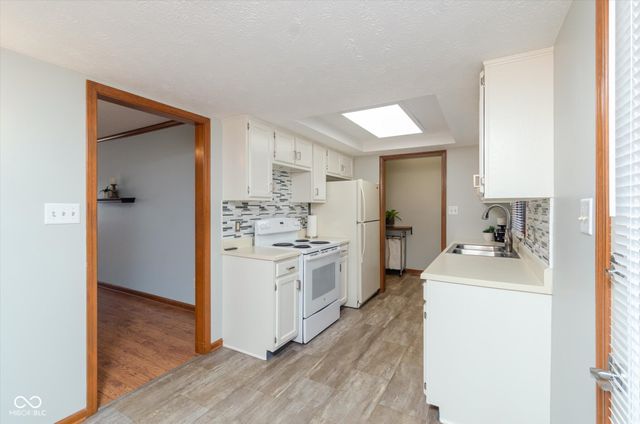 606 Eagle Crest Drive, Brownsburg, IN 46112