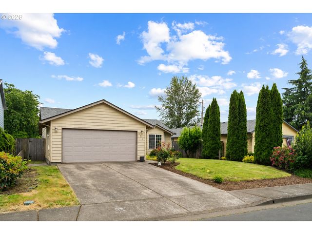 980 Se OAK St, Dundee, OR 97115