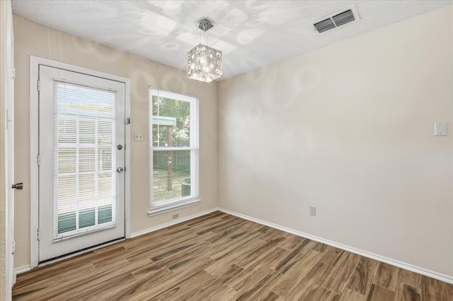 114 Glade Shadow Drive, Euless, TX 76039